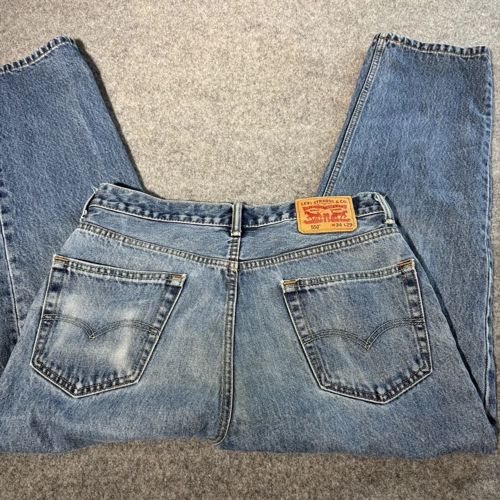 Levis tag size